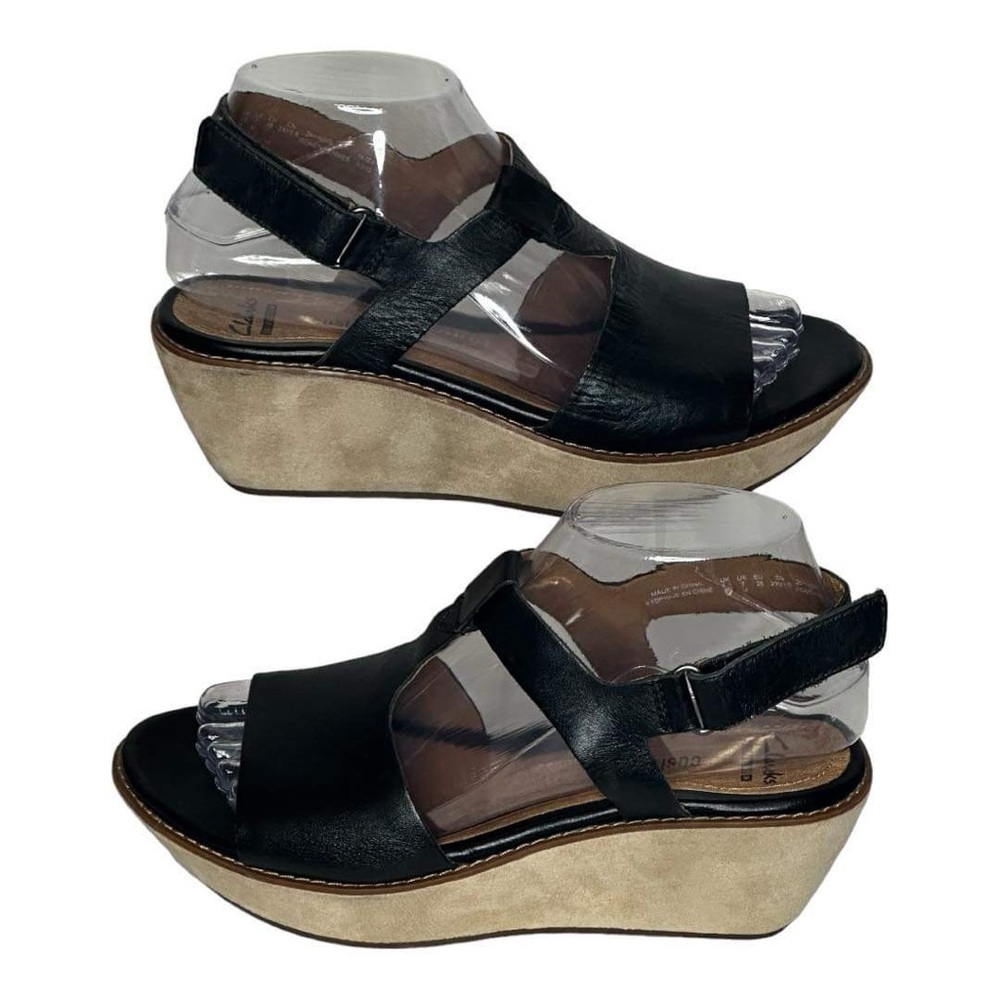 Clarks Soft Cushion Women Hazelle Amore T-Strap Black Leather Sandal Size 7M